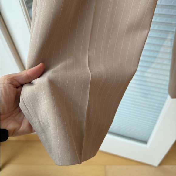 The Frankie Shop set - Picture 8 of 16